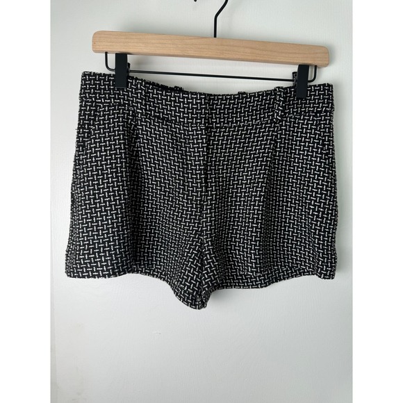 Diane von Furstenberg,‎ black and white shorts - Picture 1 of 8